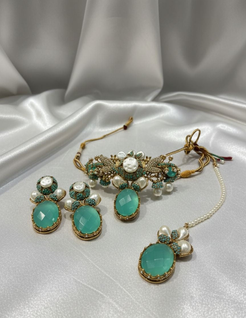 Viral Turkish Collar Neck Choker